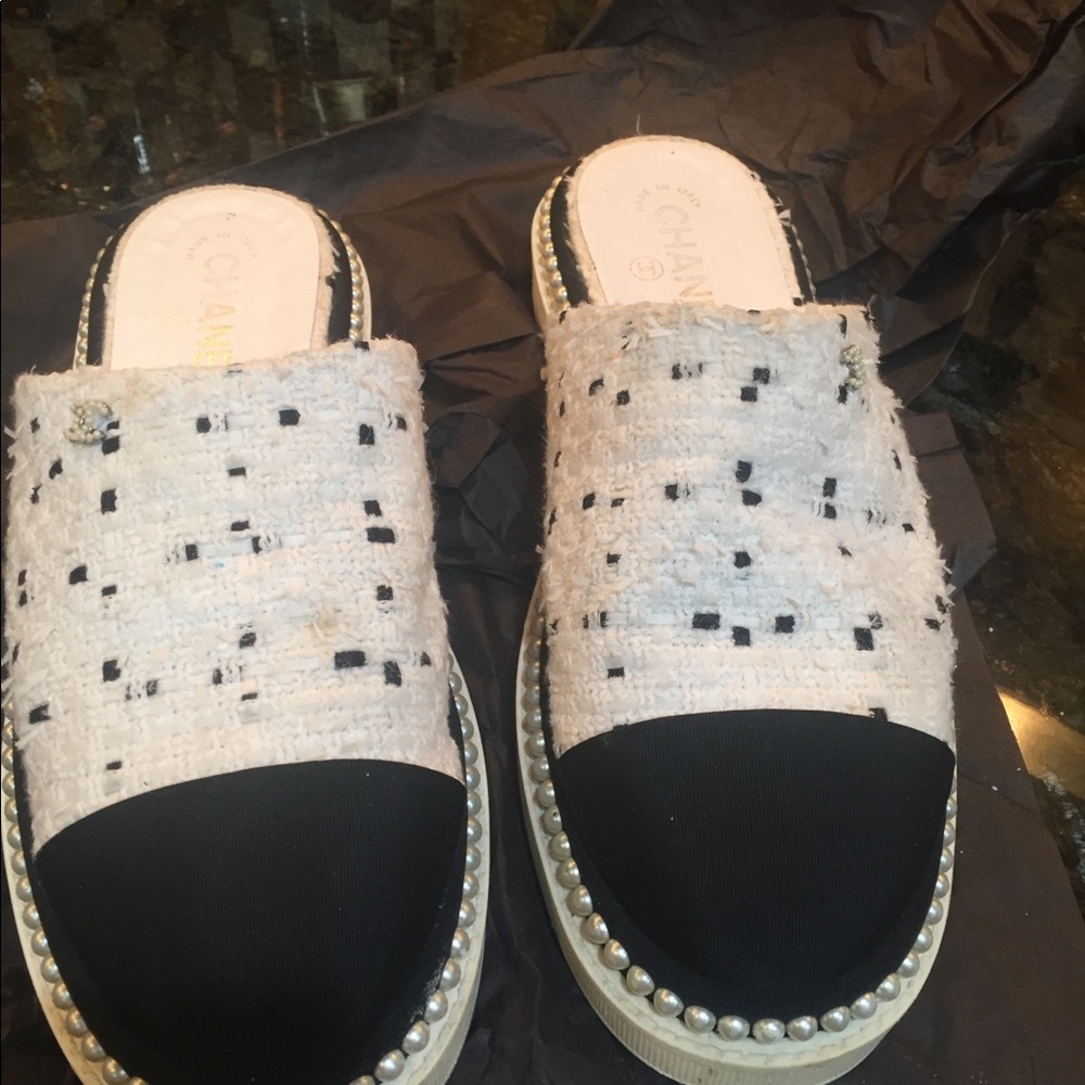Chanel tweed mules - Picture 4 of 8